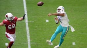 TUA'S GENIUS MOVE: Dolphins Fans Go Wild Over QB's Smart Decision