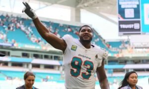 Calais Campbell May Be Released by Dolphins If Team Falls Out of Playoff Contention